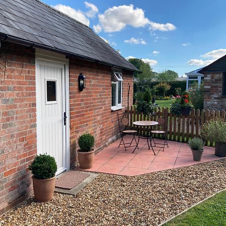 Hunters Moon B&B Tidworth Esterno foto