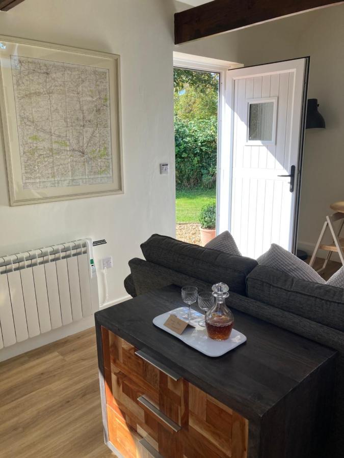 Hunters Moon B&B Tidworth Esterno foto