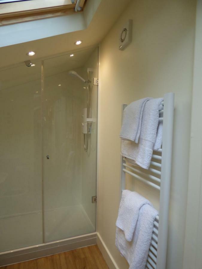 Hunters Moon B&B Tidworth Esterno foto